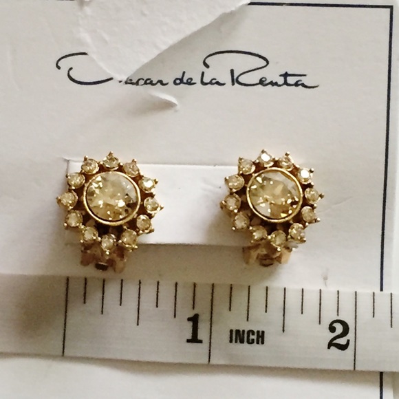 Oscar de la Renta Jewelry - Oscar De La Renta Swarovski Gold Tone Earrings